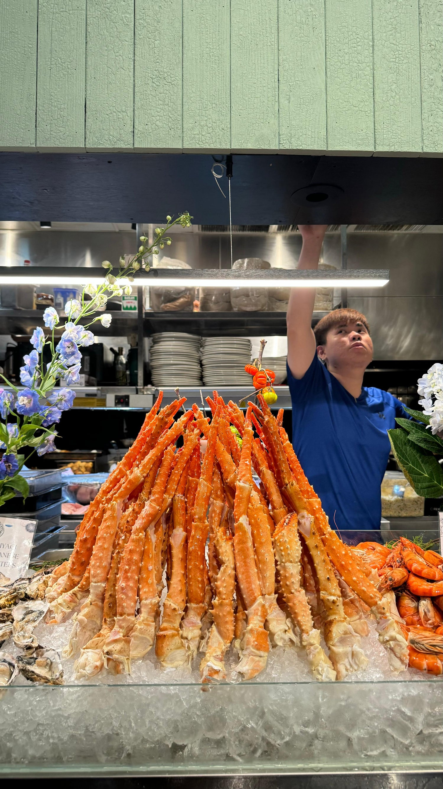 Frozen Raw Alaskan King Crab, 4L size, half crab, 800g