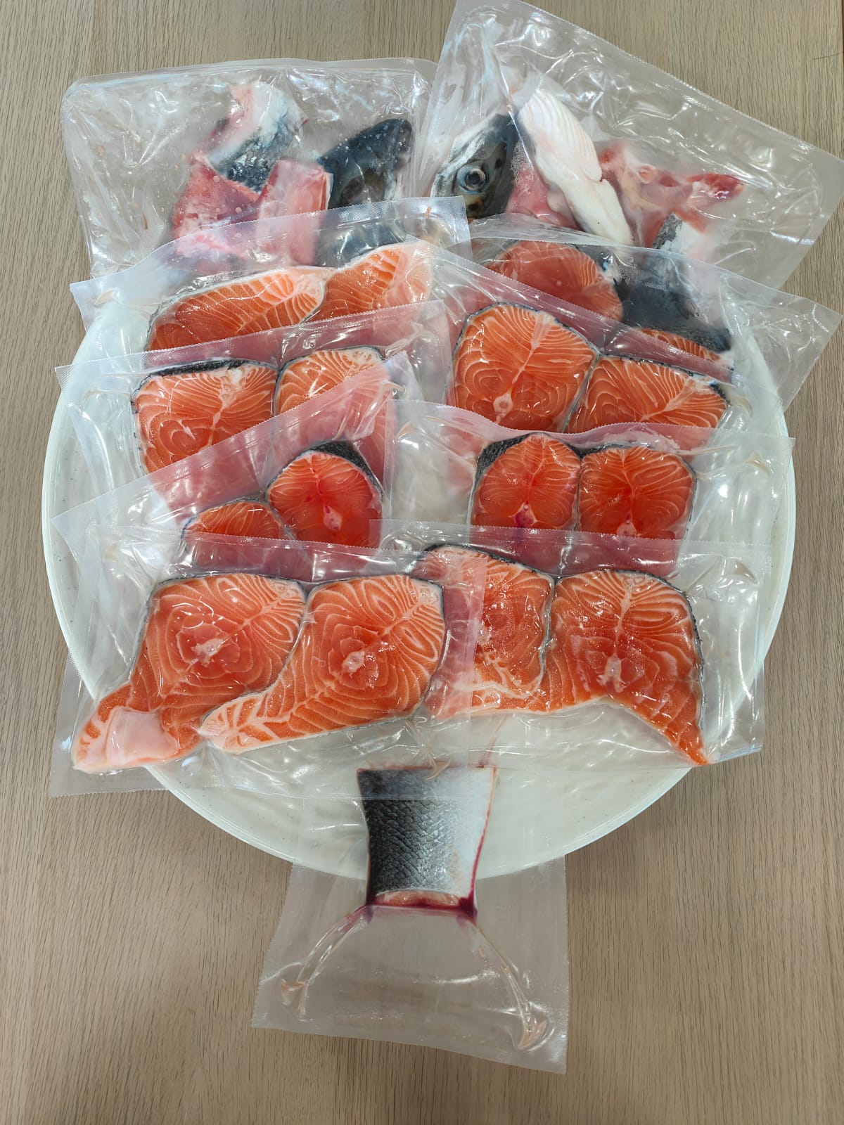 Fresh Mt. Cook NZ King Salmon 3.5kg